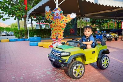 Mini cars activity for kids at Lexis PD