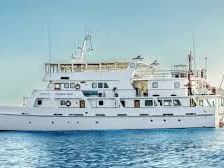Yacht in Eco Abrolhos Tours Boat Tours near Nesuto Hotels