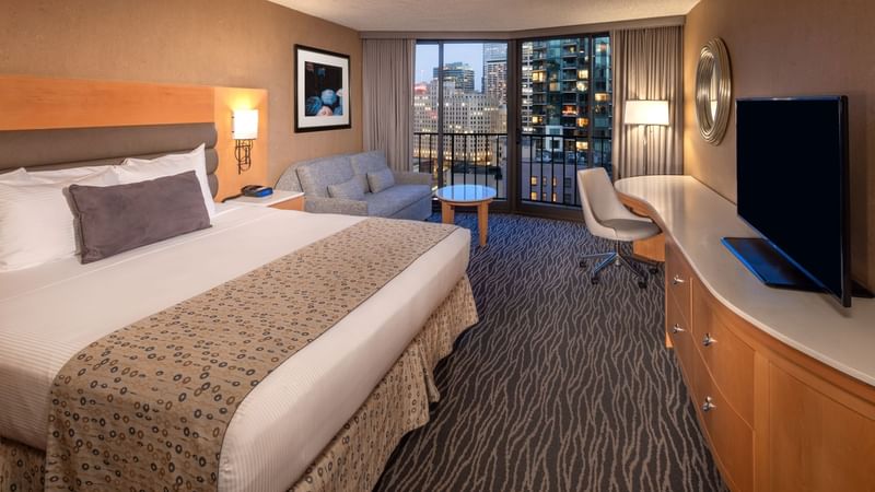 Accessible Premier Room with a balcony view at Warwick Seattle