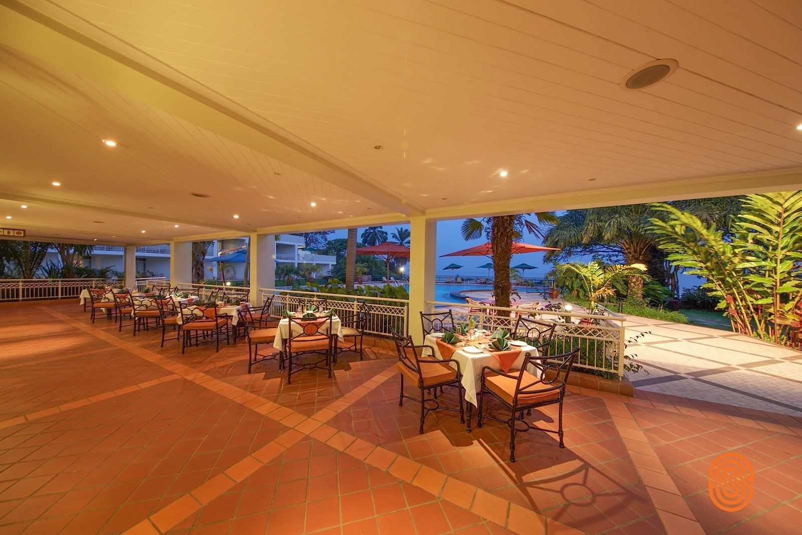 Outdoor dining area in Lake view Bar at Lake Kivu Serena Hotel 