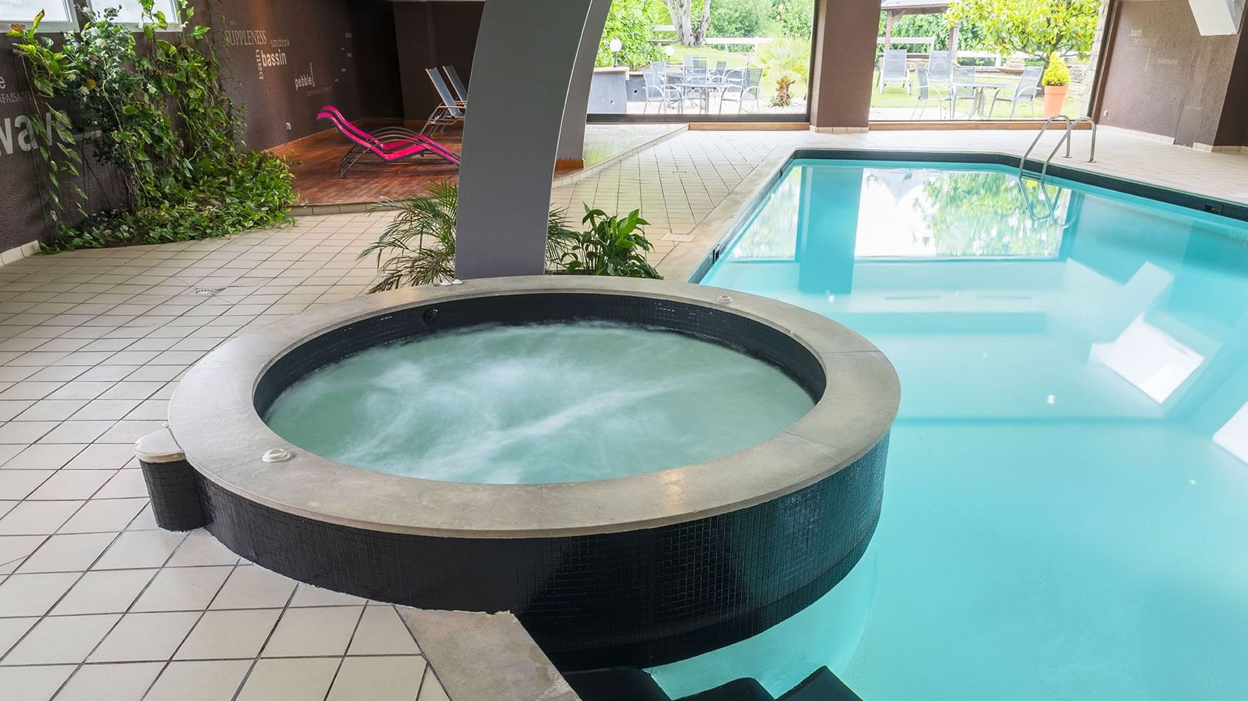 A plunge pool at Maison Tirel Guerin hotel in Originals Hotels
