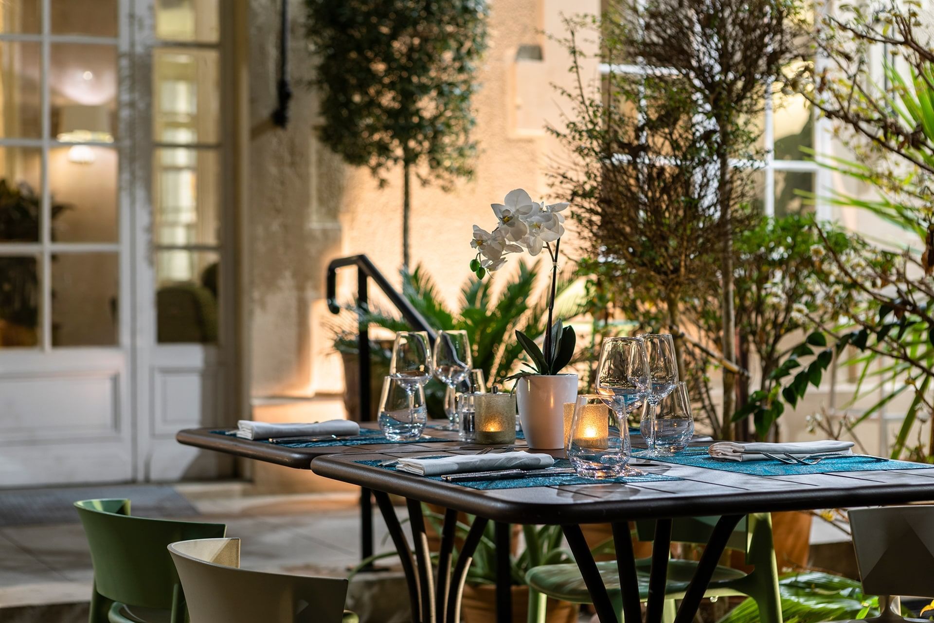 Table à manger en extérieur, Oceania Le Métropole Montpellier