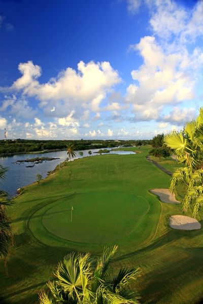 Golf area at the Somerset On Grace Bay