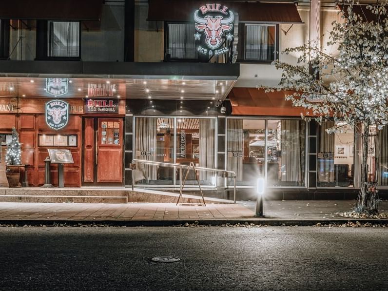 Bull Bar & Grill Arctic City Hotel
