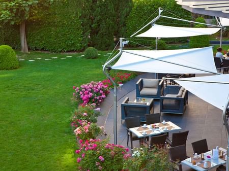 Garden near The Lounge Bar & Terrace at Warwick Reine-Astrid - Lyon