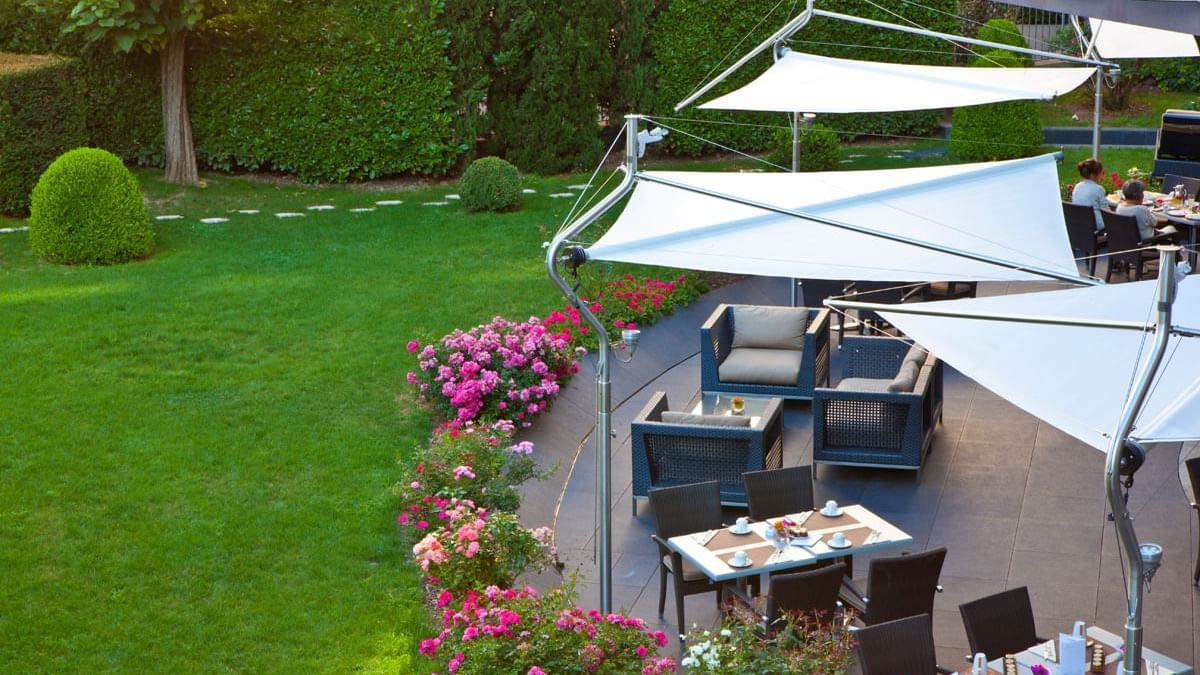 Garden near The Lounge Bar & Terrace at Warwick Reine-Astrid - Lyon