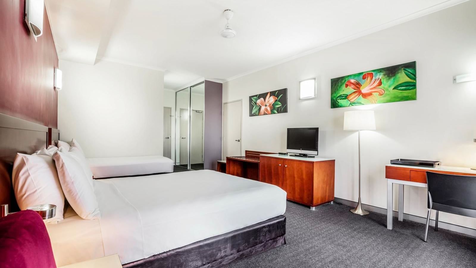 Interior of the Standard Queen bedroom at Darwin Airport Hotels