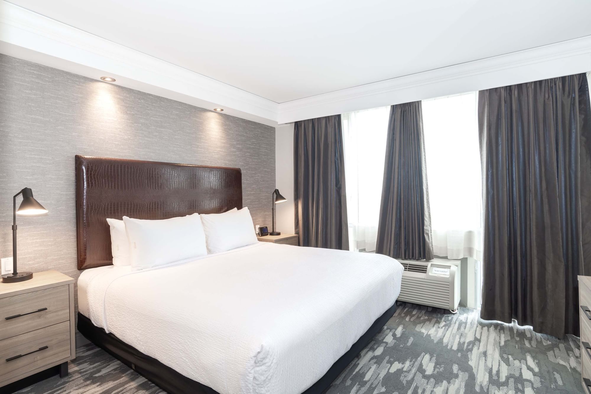 Standard Suite, 1 King Bed, Kitchenette | Sandman Signature