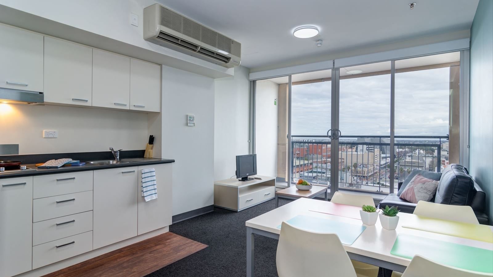 Penthouse - Kitchen