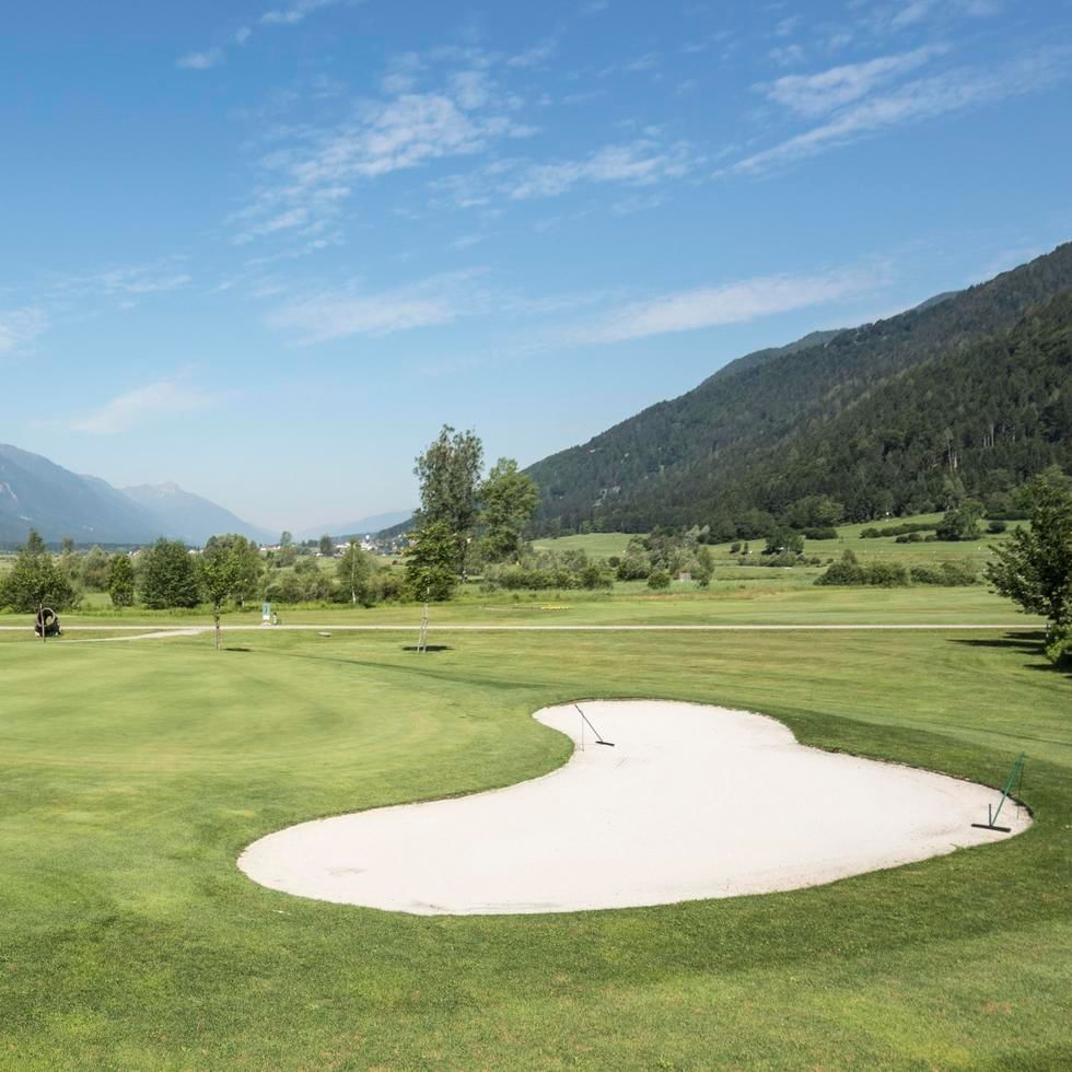 Landscape of the Nassfeld golf course near Falkensteiner Hotels