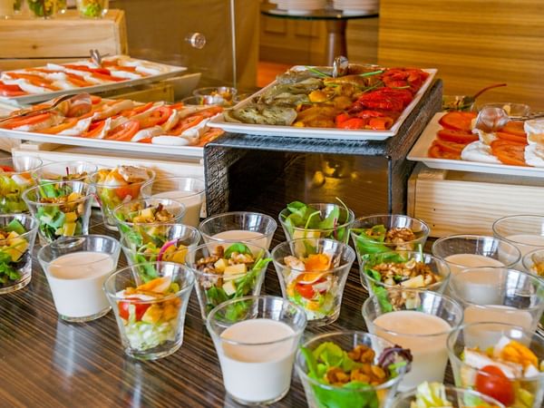 Close-up of brunch buffet arranged in Téséo Restaurant at Warwick Geneva