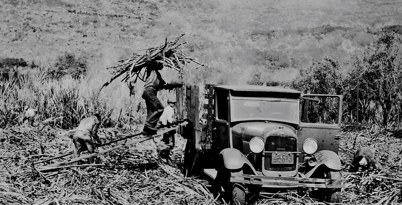 1930 Waimea Sugar Mill Loading Truck