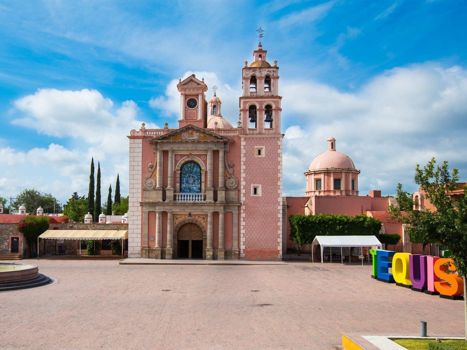 Exterior view of Ancient cathedral near La Colección Resorts