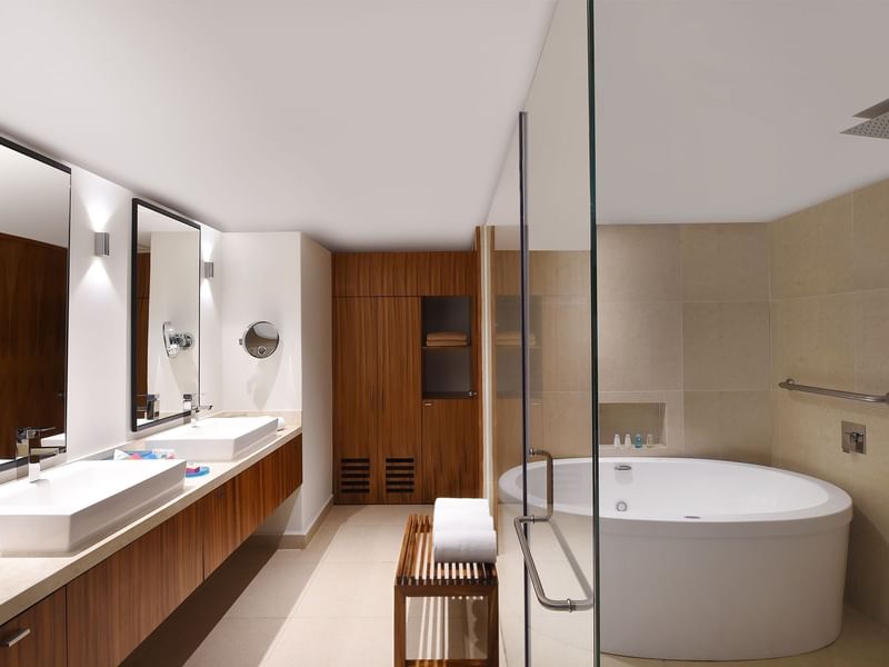 Vanity & tub in Family Suite at FA Hotels & Resorts