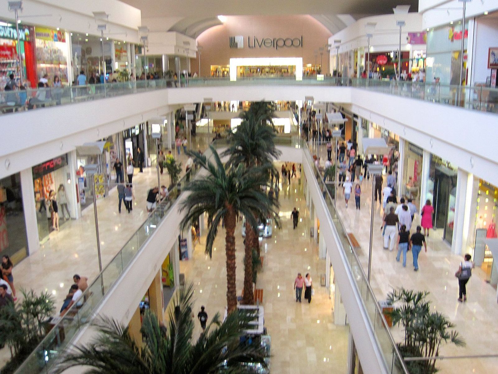 Interior of La Gran Plaza near Hotel Guadalajara