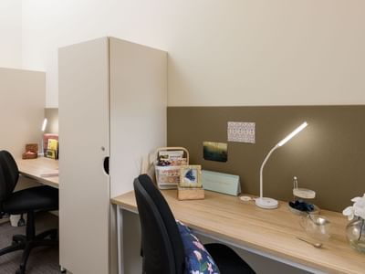 Twin Room desks and wardrobes at UniLodge Herston.
