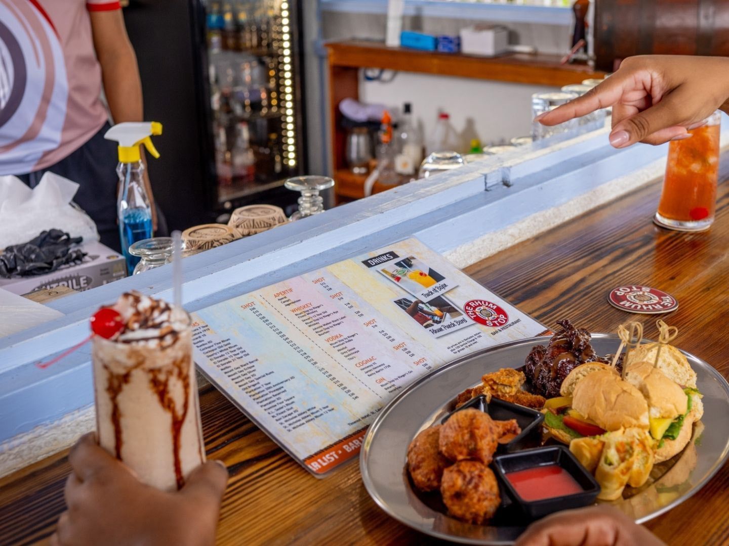 Restaurant Time Out Hotel  Barbados (7)