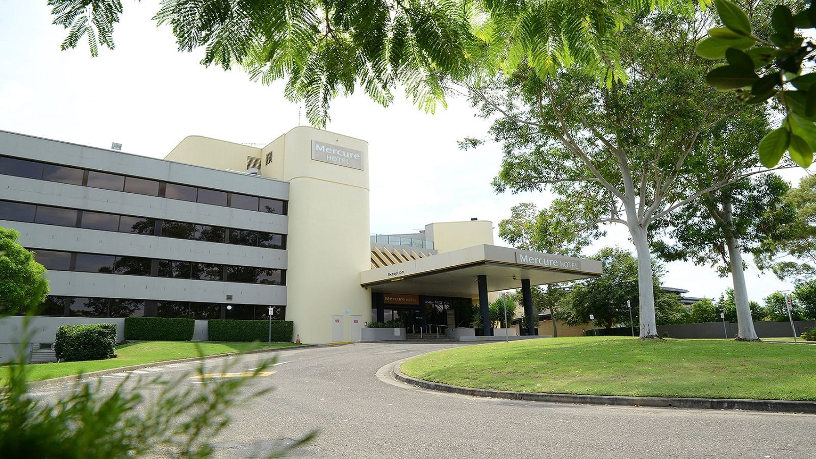 Exterior view of Mercure Penrith Hotel Australia