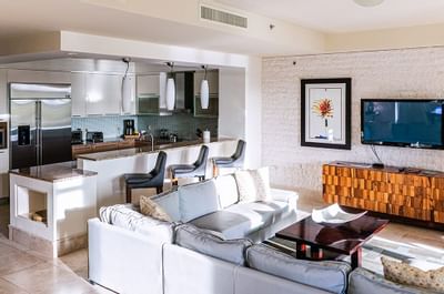 Penthouse Living Room - Plantation Resort Residences