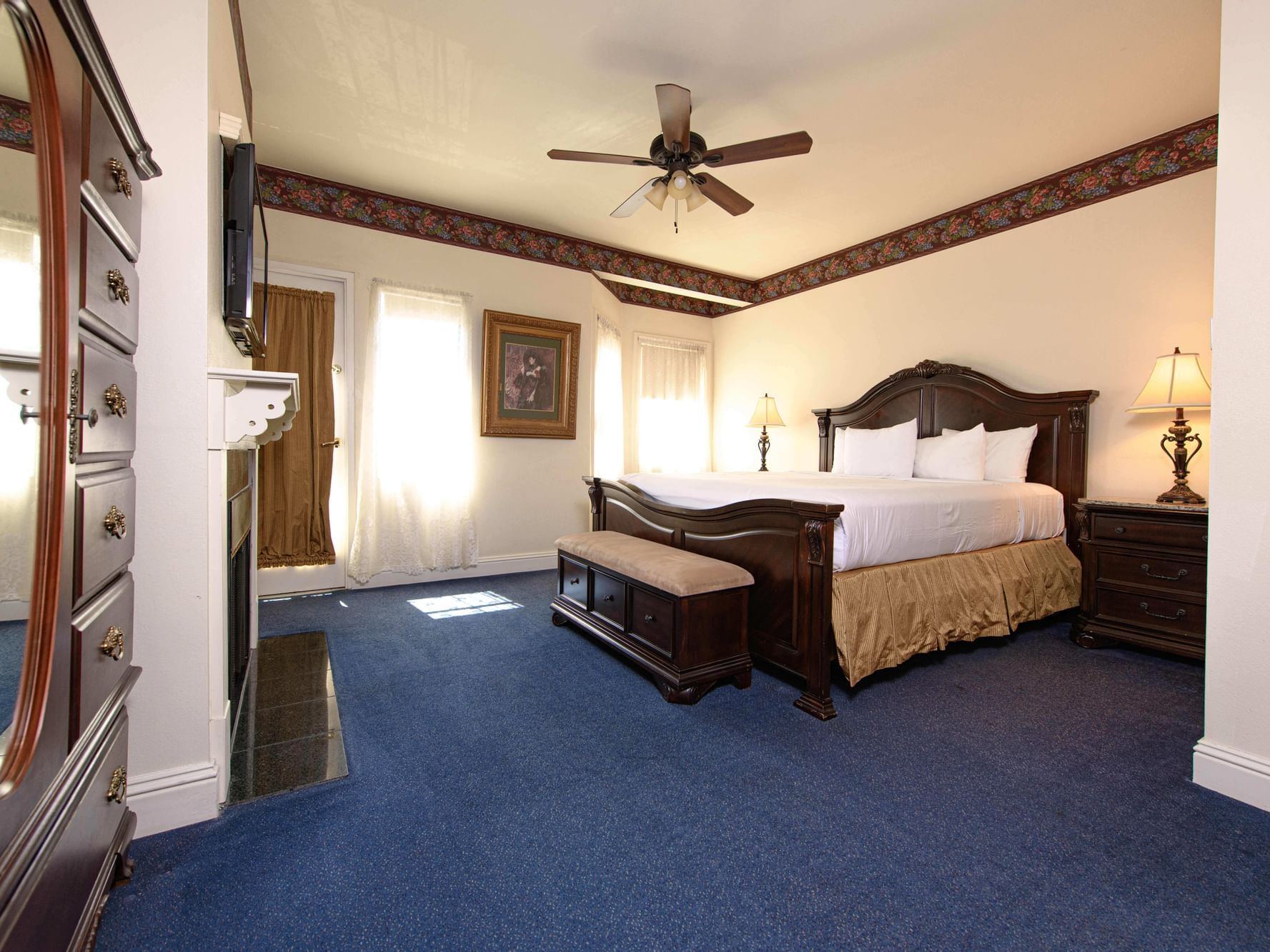 King bed in King Suite with Balcony at Horton Grand Hotel
