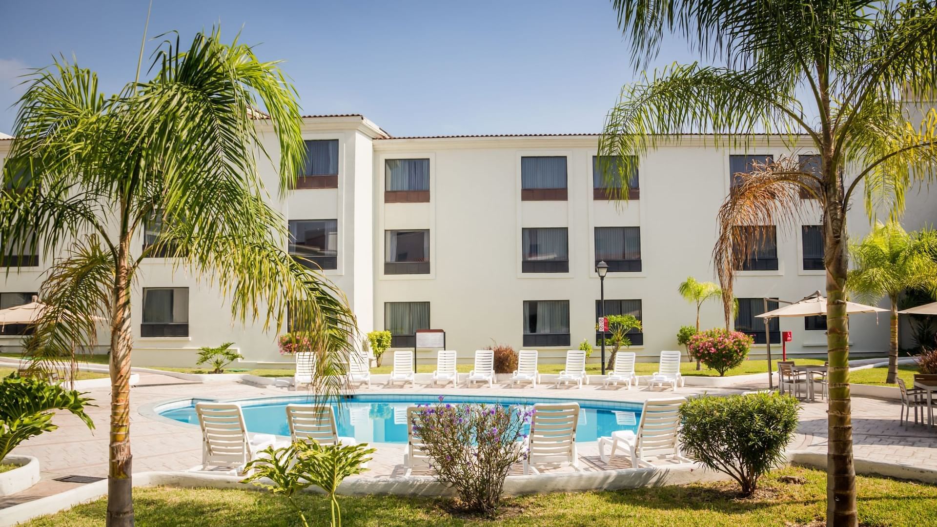 79919387_Pool_4600x3067_result