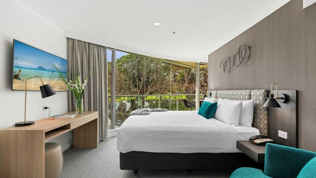 Deluxe 2-bedroom Garden View Suite at Pullman Quay Grand Sydney