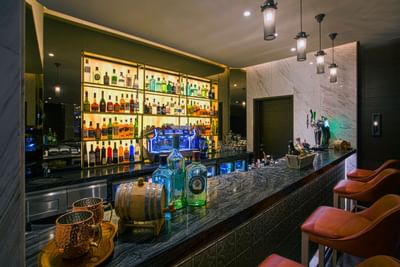 Bar at Grayton Hotel Dubai