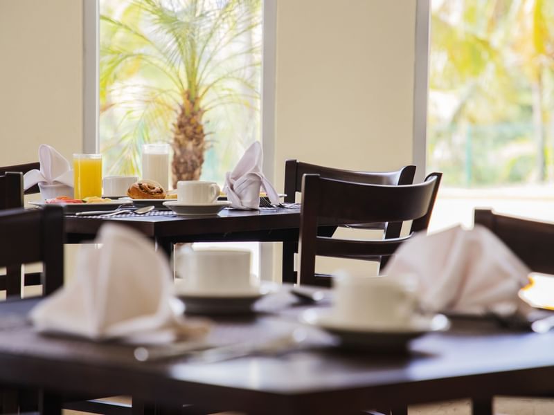 Interior of Restaurante Laguna de Champayan at Gamma Hotels