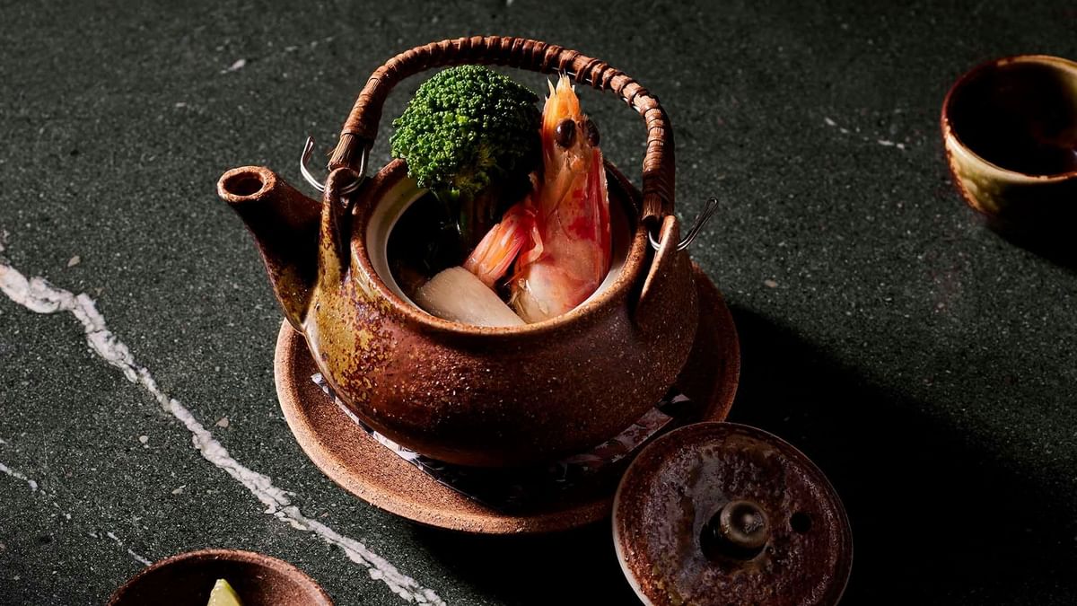 Teapot with shrimp and broccoli served in Koko Restaurant at Crown Hotel Melbourne