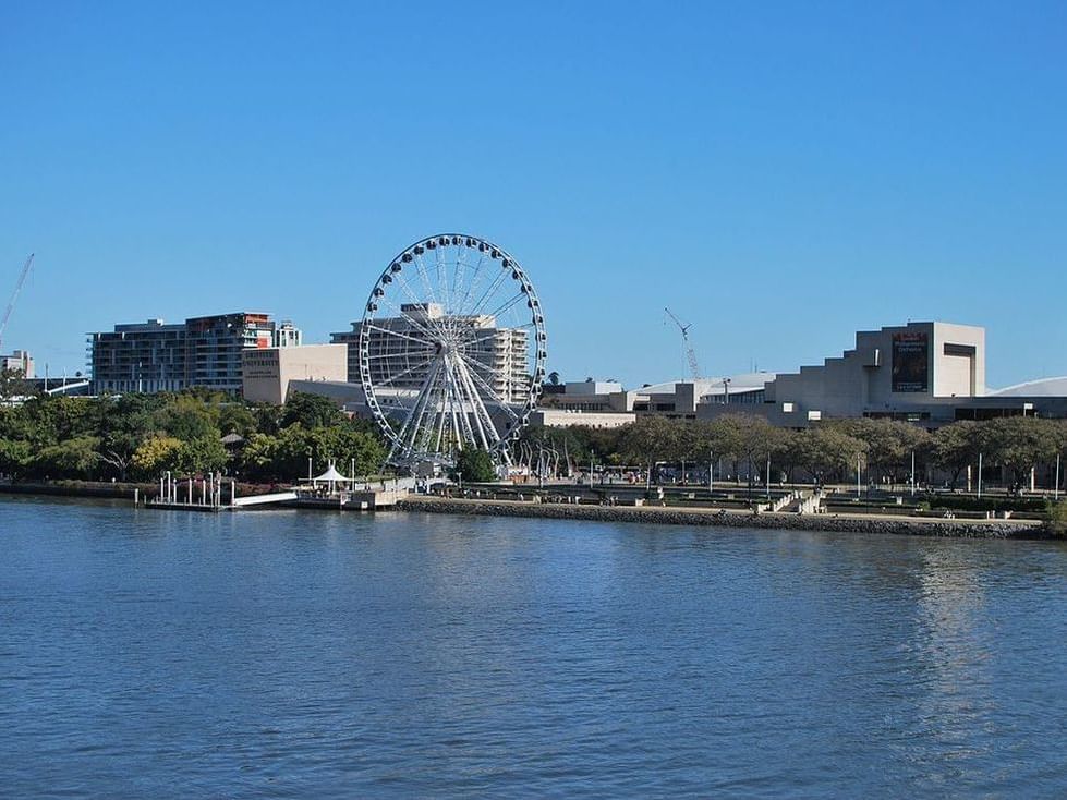 Ferris wheel and river in South Bank near George Williams Hotel