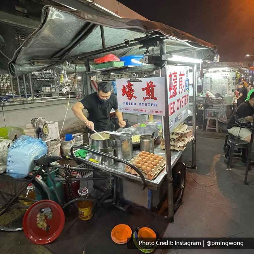 Fried Oyster at Pulau Tikus Night Market - Lexis Suites Penang