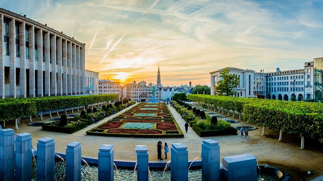 Exterior view of Art Mountain Historical place near Warwick Le Crystal