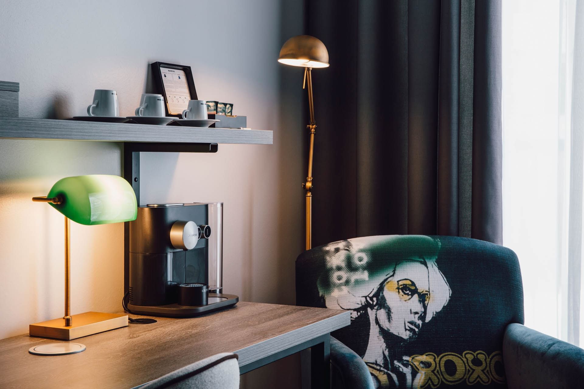 desk in quadruple room