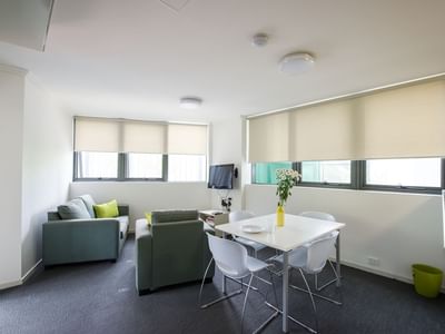 UniLodge @ANU Warrumbul Lodge Canberra_Multishare