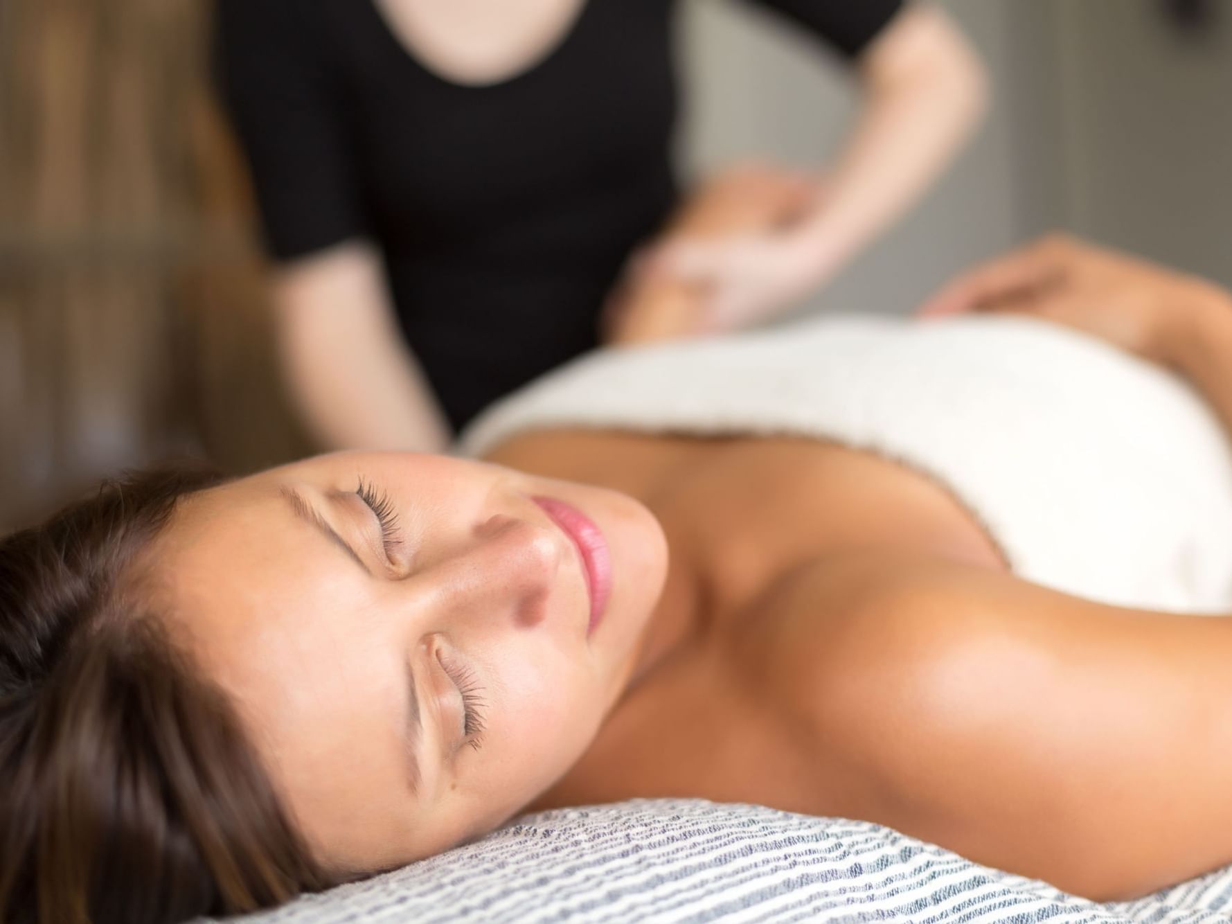 Therapeutic massage in Niseko Japan near Chatrium Niseko Japan