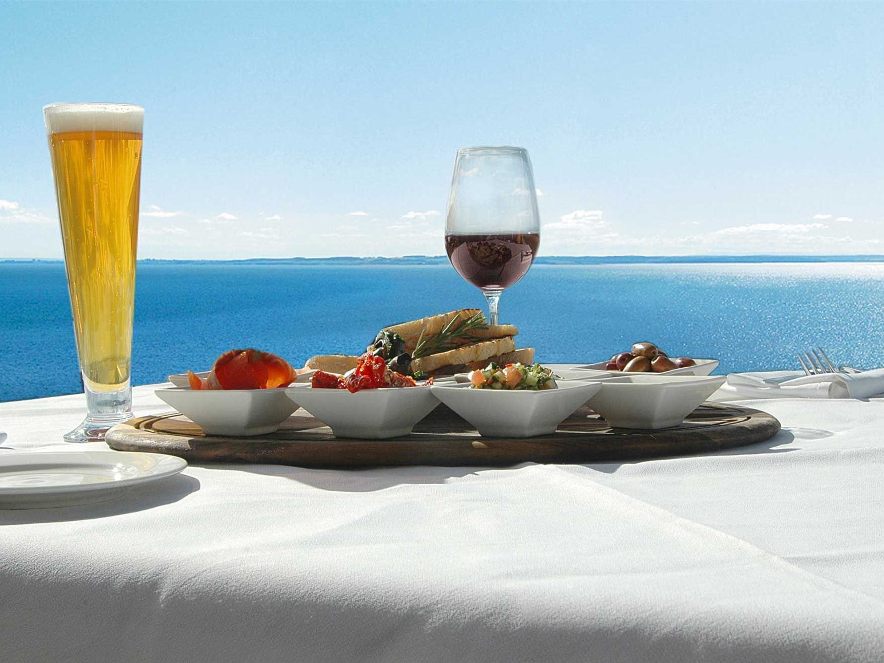 Close up on some food & beverages at Silverwater Resort