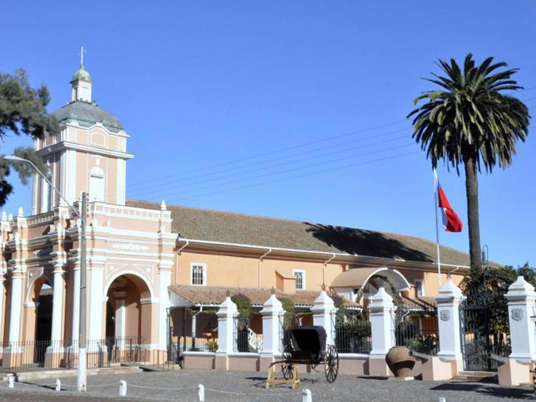 Exterior side view of El Huique Museum at NOI Blend Colchagua