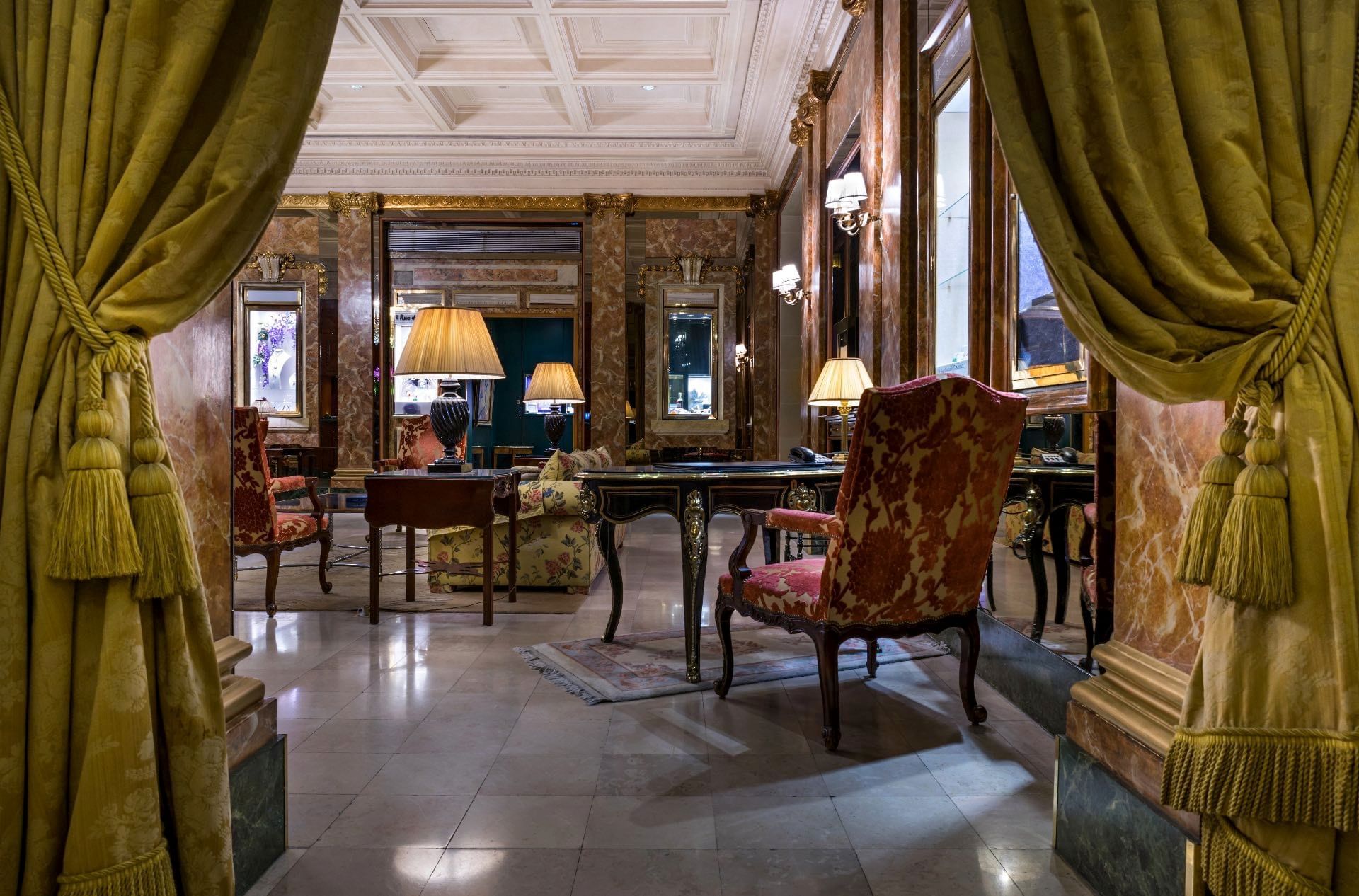 Interior of the Lobby lounge area at Westminster Warwick Paris