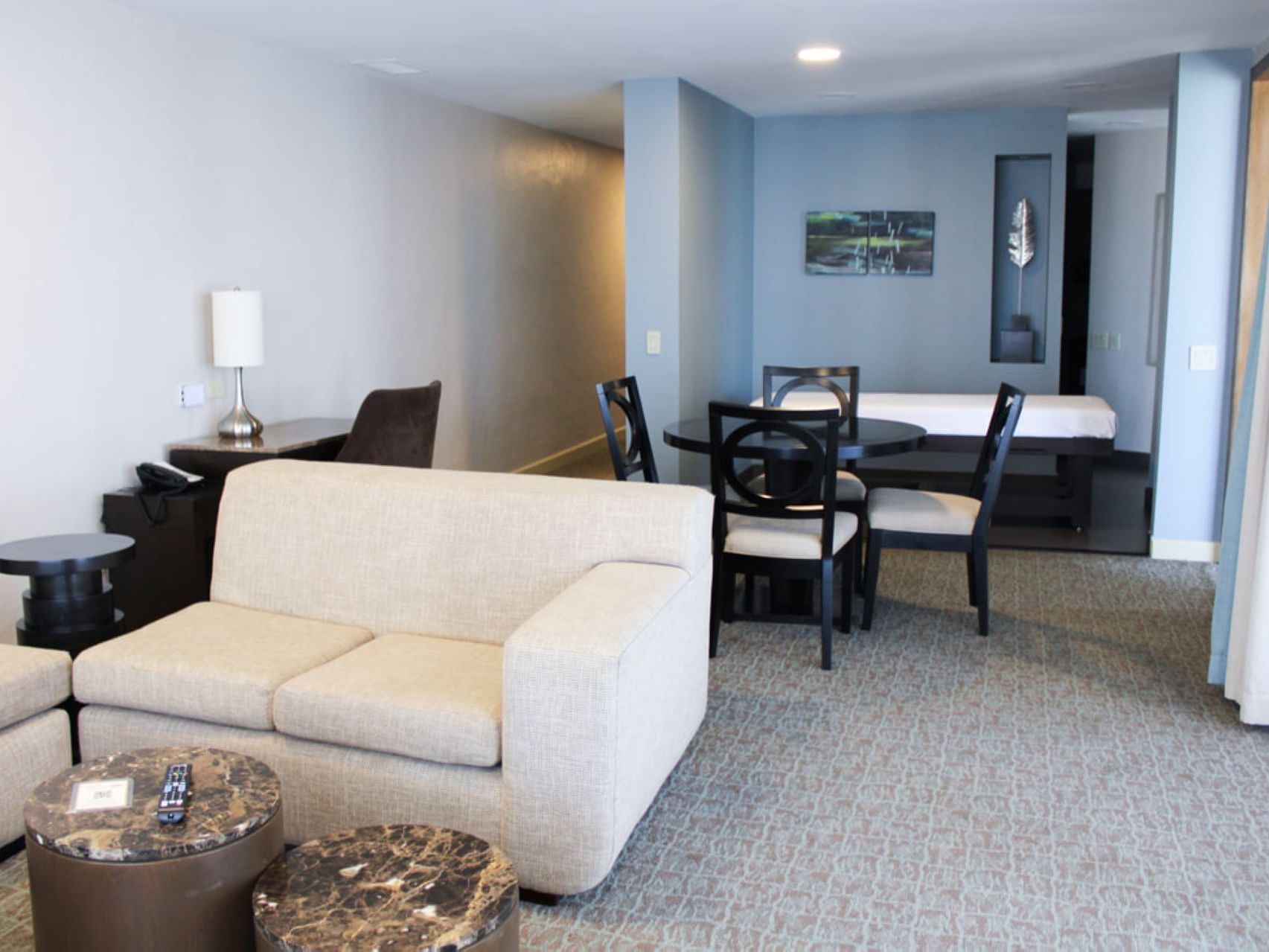 Honeymoon Suite