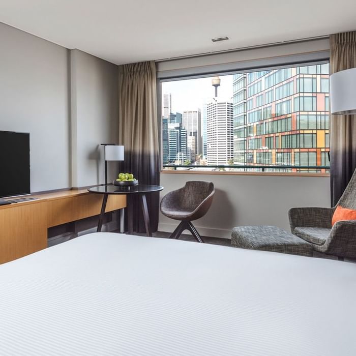 Deluxe Room, 1 Queen Bed, City Skyline View