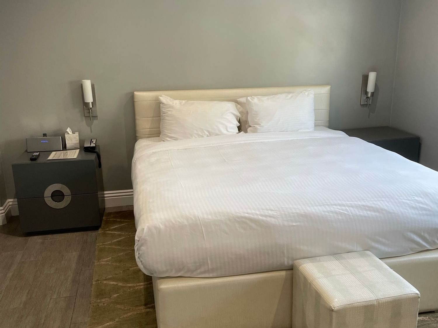Bed with 30