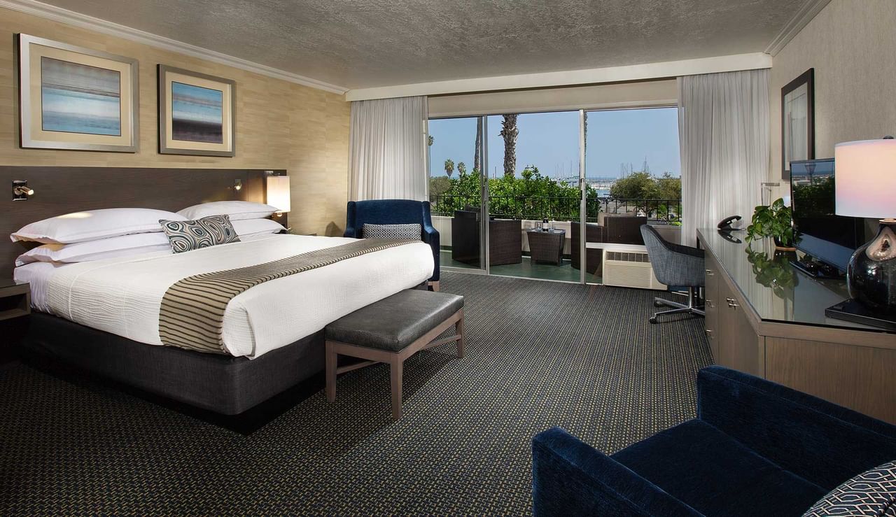 coast king with harbor view