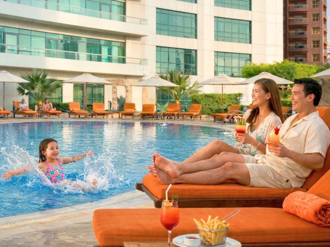 FREE POOL & GYM ACCESS 