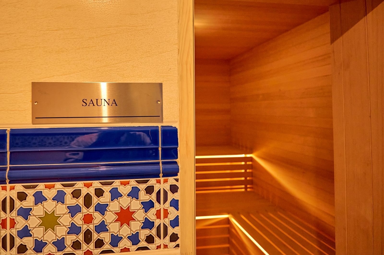 A Sauna in the hotel at Goma Serena Hotel