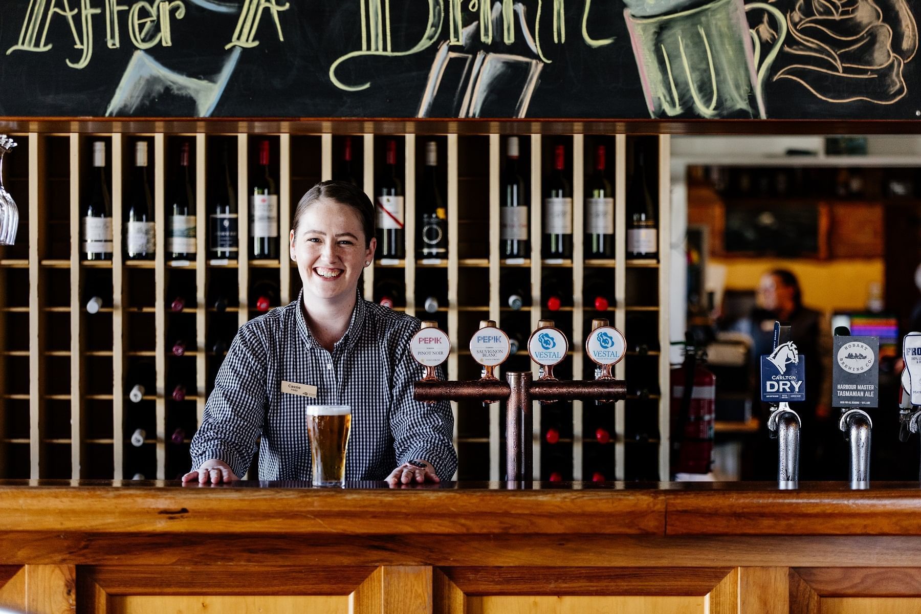 Hamers Bar & Bistro Relaxed Strahan Dining