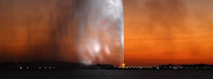 King's Fountain with a scenic view of the sunset near Warwick Hotel Jeddah