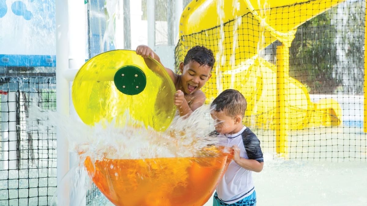 Family Water Park in Orlando | Surfari at The Grove Resort