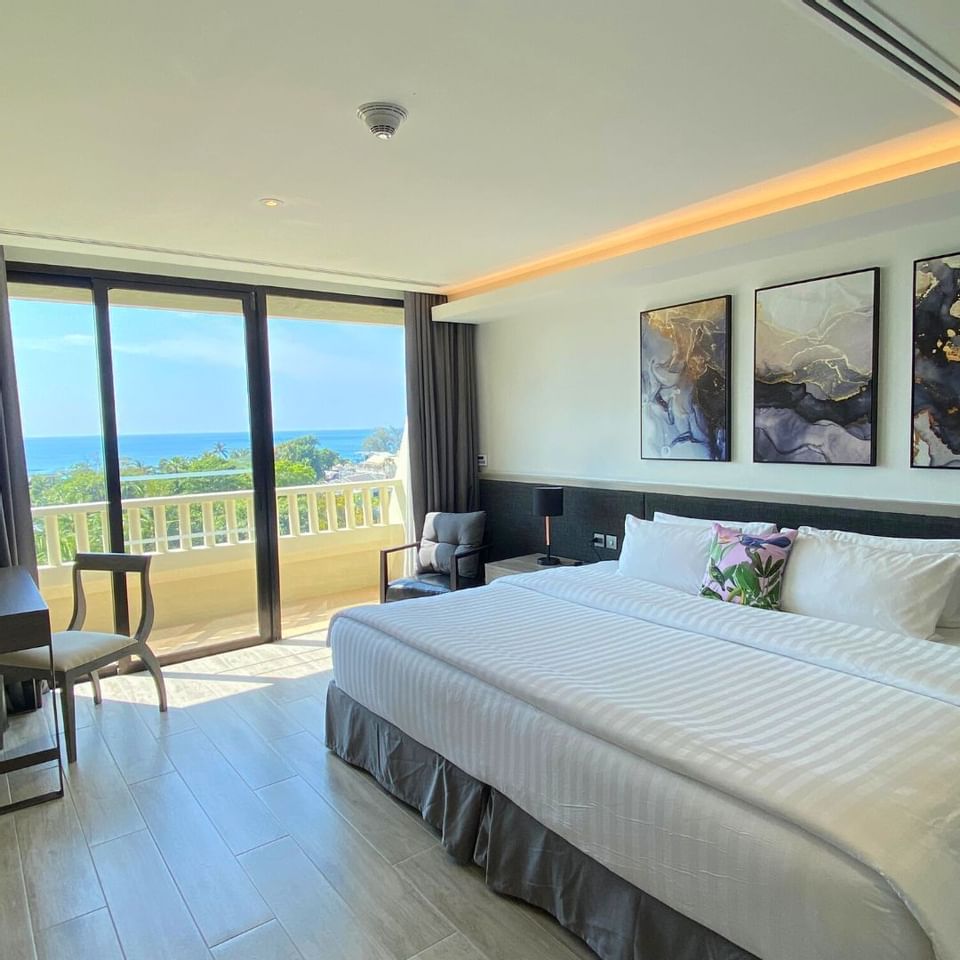 One - Bedroom Suite Seaview with stunning view of the Karon beach