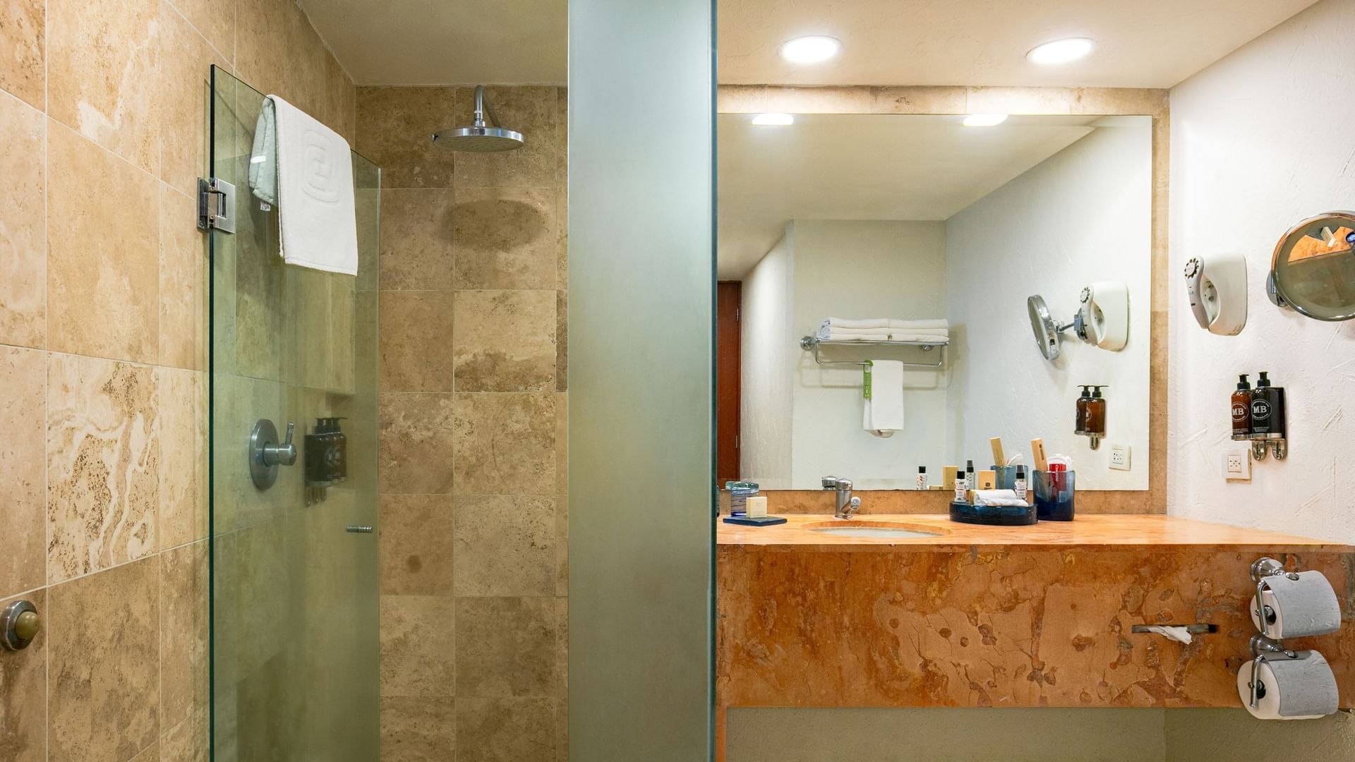 Bathroom with shower, vanity, and toilet in King Camino Real Club at Camino Real Guadalajara in Zapopan
