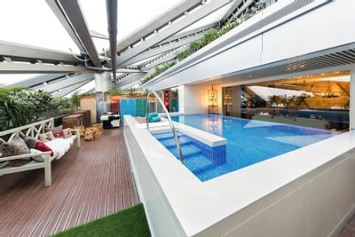 Terrace pool of Deluxe Lagoon Suite at Hotel Éclat Beijing